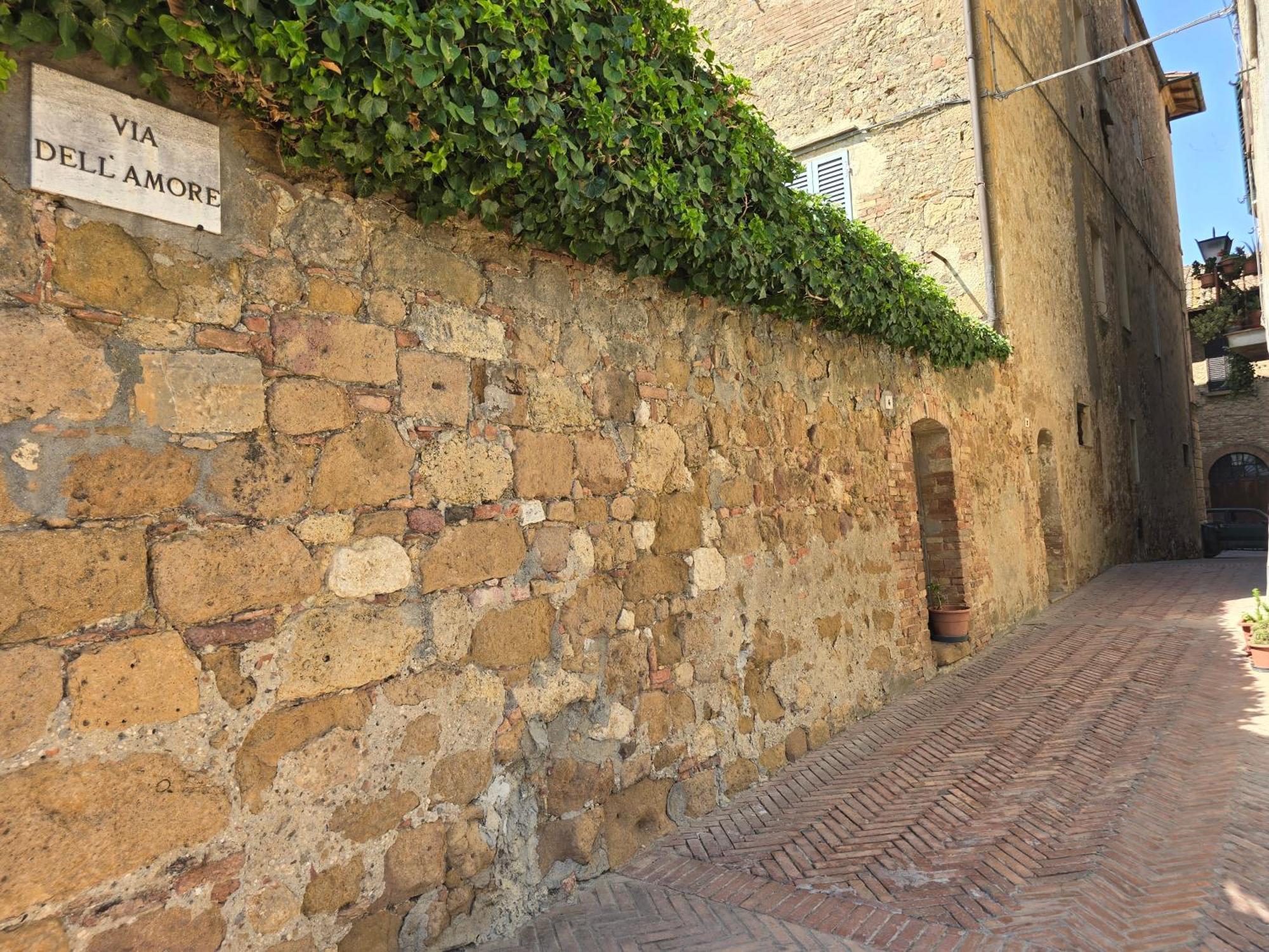 Finestra Dell'Angelo Apartment Pienza Exterior photo